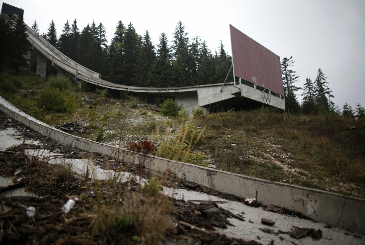 1984-winter-olympics-the-ski-jump-itself.jpg