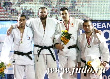 podium_U100kg_MARA5839.jpg